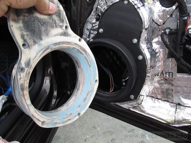 подиумы для Focal на Пассат Б7