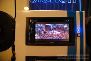 Clarion NX502E в Украине