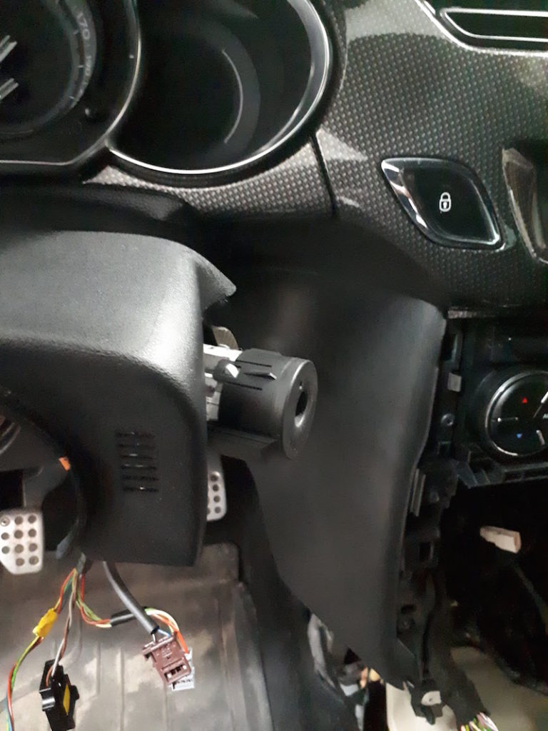 Citroen DS3 - Без руля и без подрулевого)