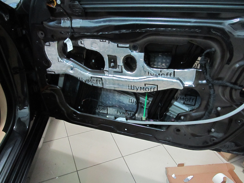 віброізоляція дверей BMW F10