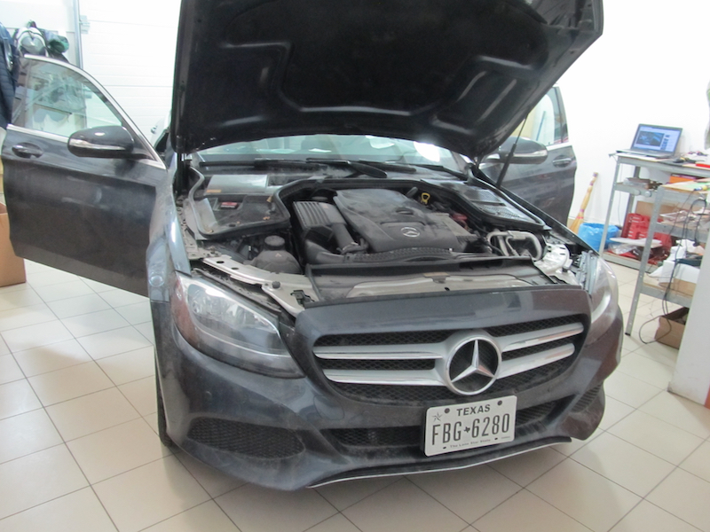 камера заднього виду на штатний монітор mercedes з-class command ntg 5.0