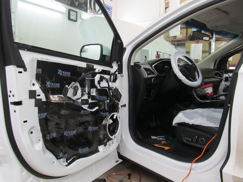 шумоізоляція дверей Ford Edge