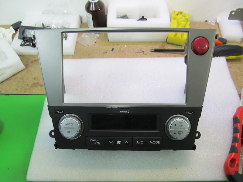 Subaru Outback stock radio replacement
